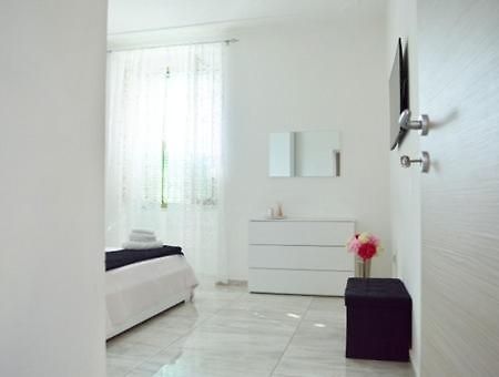 La Casa Di Margi Apartment Наполи Екстериор снимка